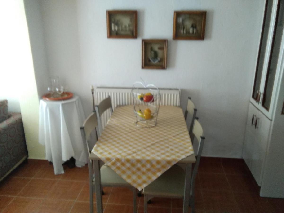 Villa Konstantina เนอา สกีโอนี ภายนอก รูปภาพ