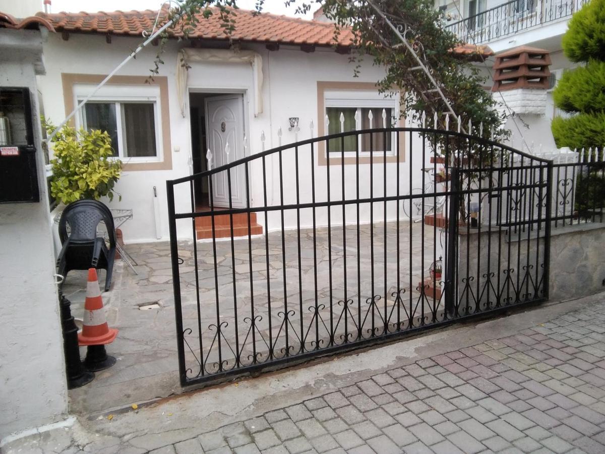 Villa Konstantina เนอา สกีโอนี ภายนอก รูปภาพ